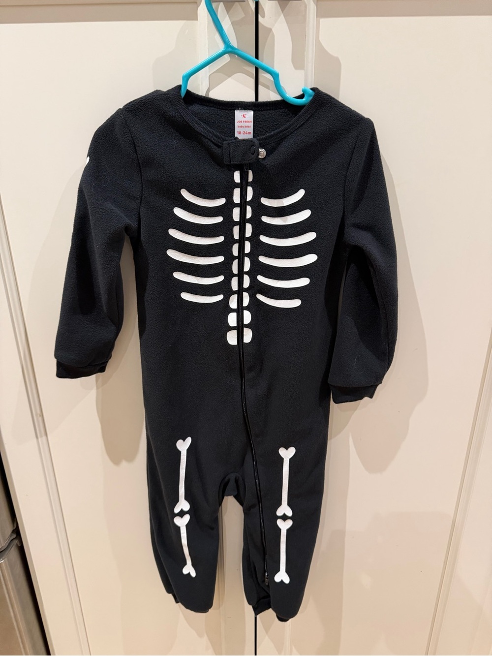 Joe fresh 18-24m Skeleton One-Piece Pajamas for Kids - Cozy Fleece
